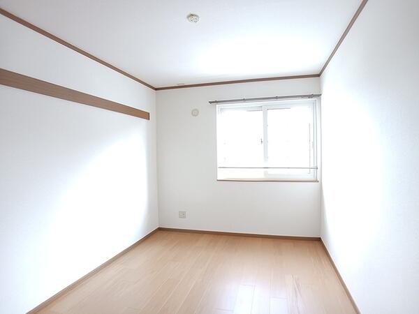 富山市婦中町上田島のアパート
