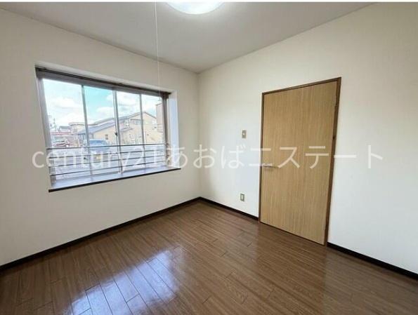 富山市長江２丁目のマンション