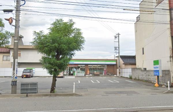 ジョイナス大町(ファミリーマート富山大町店)