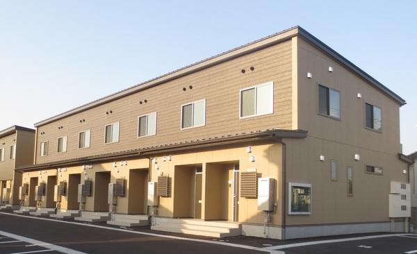 富山市堀川町のテラスハウス