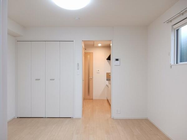 富山市千石町５丁目のアパート