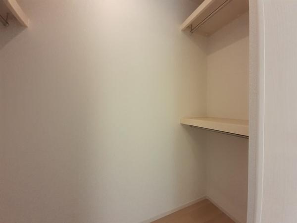富山市小杉のアパート