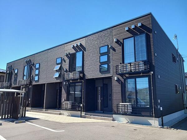 富山市本郷町のアパート