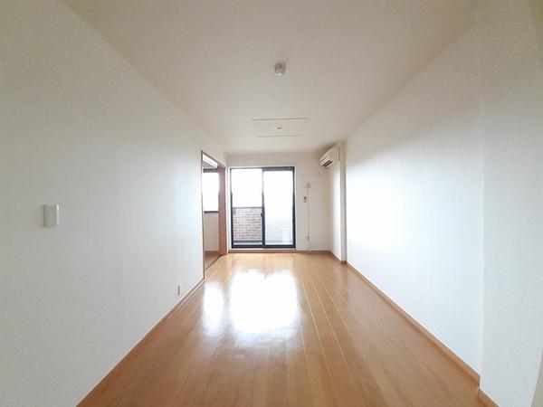 富山市太郎丸本町２丁目のアパート