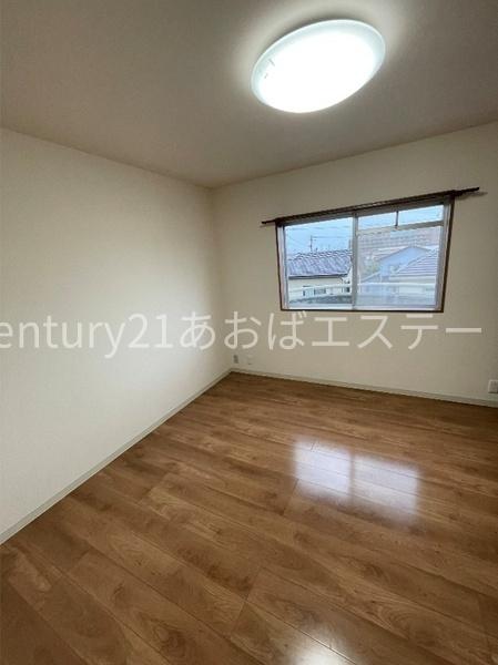 富山市粟島町１丁目のマンション