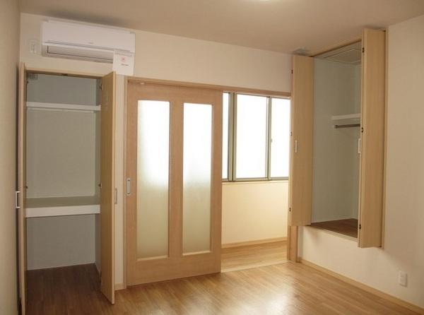 富山市牛島本町２丁目のテラスハウス