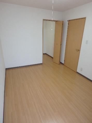 富山市黒瀬北町２丁目のマンション