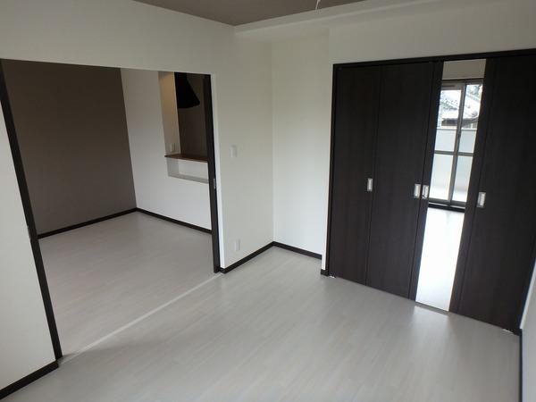 富山市堀川町のマンション