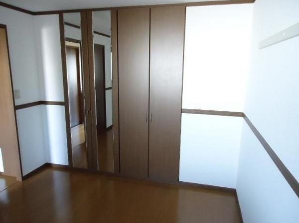 富山市才覚寺のマンション