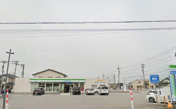 富山市天正寺のマンション(ファミリーマート富山秋吉店)