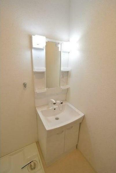 富山市布瀬町南２丁目のアパート