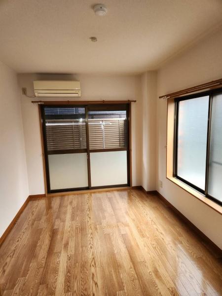川口市中青木２丁目のマンション