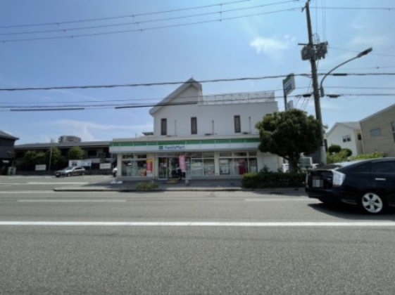 サンパレス21甲子園北(ファミリーマート西宮瓦木店)
