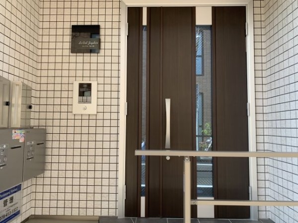 西宮市城ケ堀町のハイツ