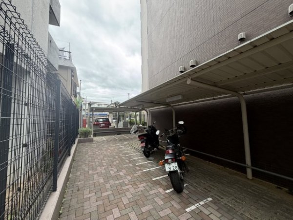 西宮市甲子園高潮町のマンション