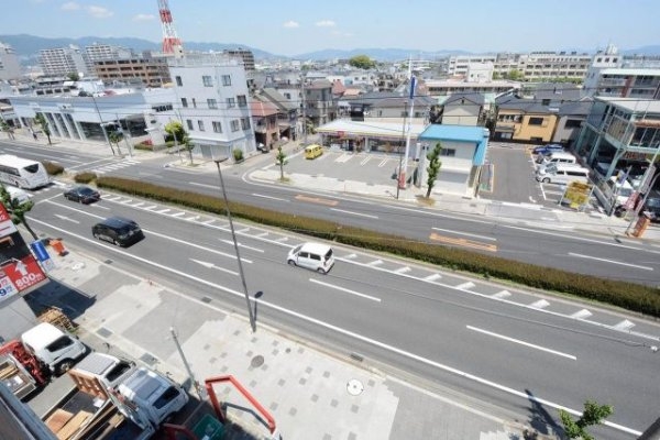 西宮市上甲子園２丁目のマンション