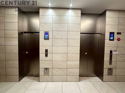 プラウド阪急塚口駅前