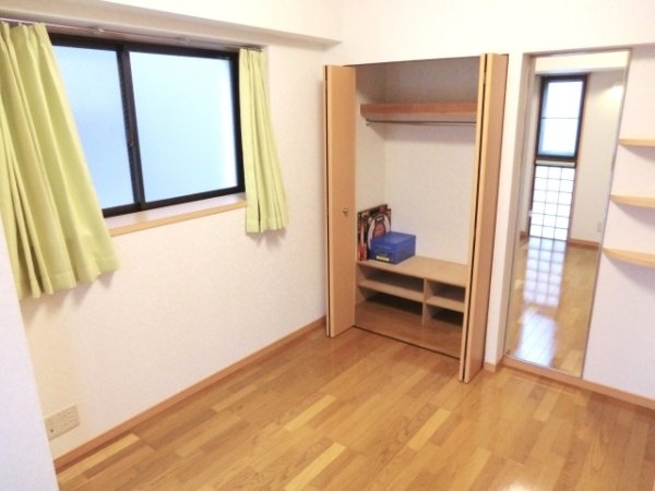 ルミエール北口