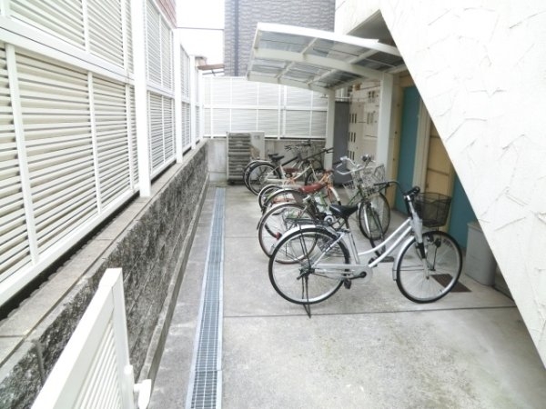 ルミエール北口