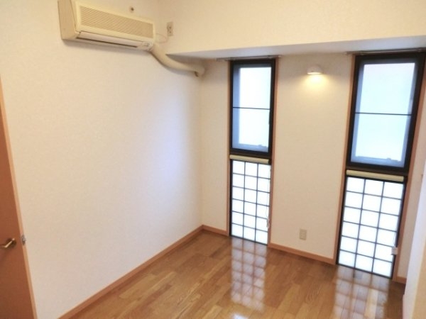 ルミエール北口