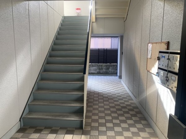 西宮市越水町のハイツ