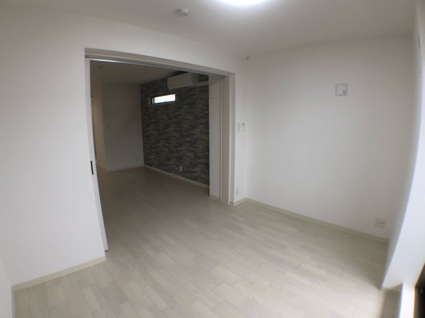 クリエオーレ東園田町2