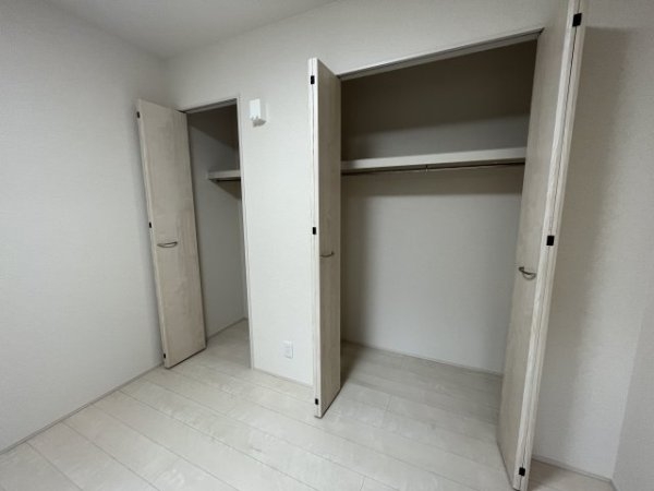 西宮市小松南町３丁目のハイツ