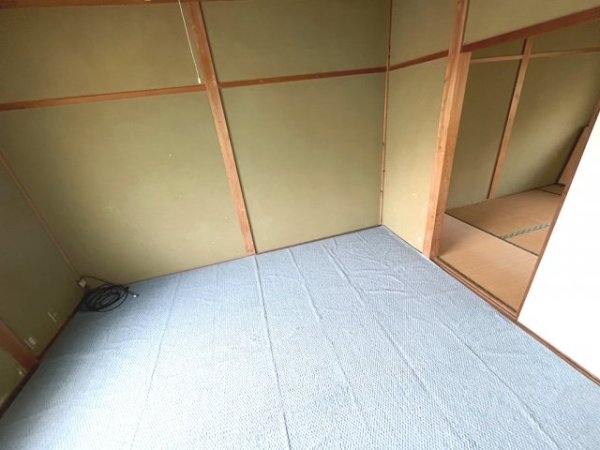 ハイツ末成