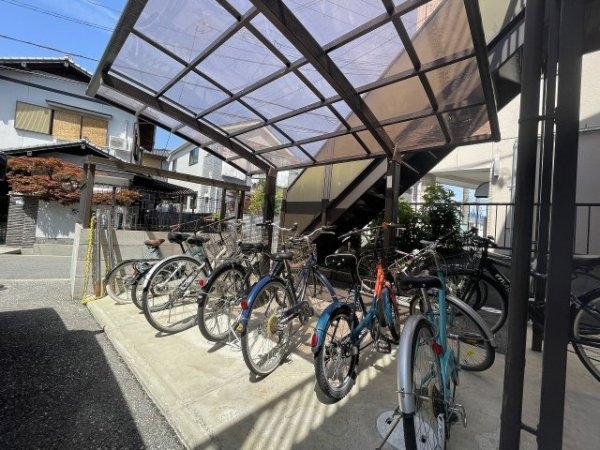 宝塚市小林４丁目のハイツ