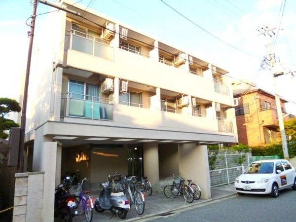 レジーナ西宮北口