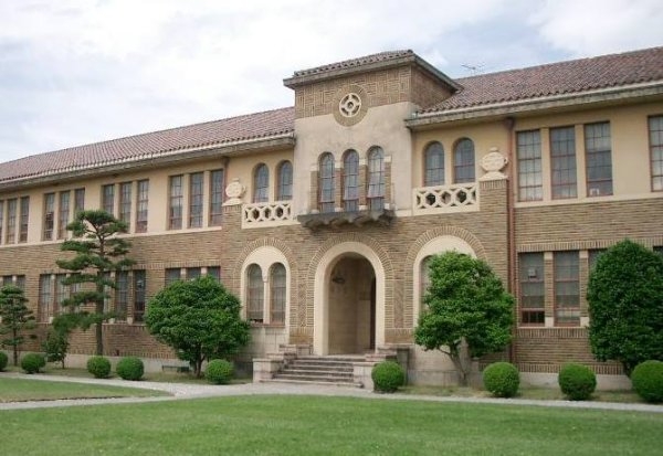 西宮市林田町のマンション(神戸女学院大学)