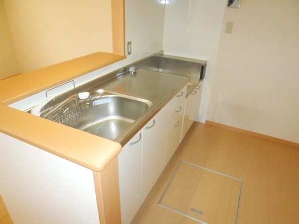 山中タウンハウス　B棟