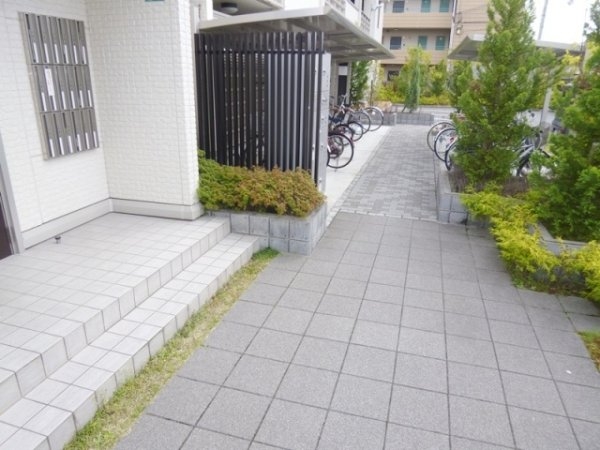西宮市段上町１丁目のマンション