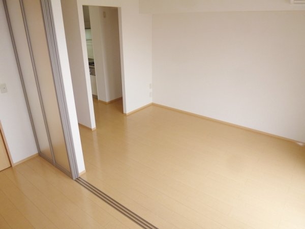 西宮市段上町１丁目のマンション