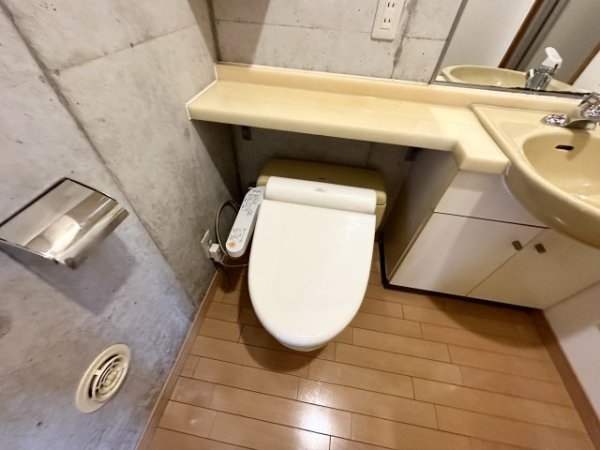 パラドス甲東園