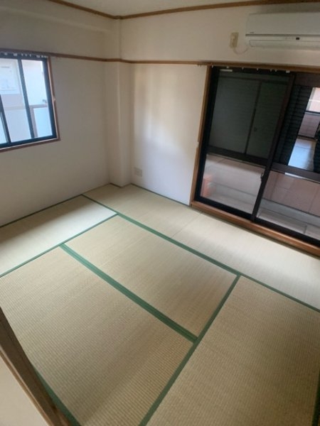 メゾン　ユニ