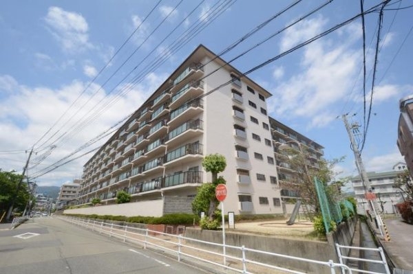 ローレルハイツ宝塚2号棟