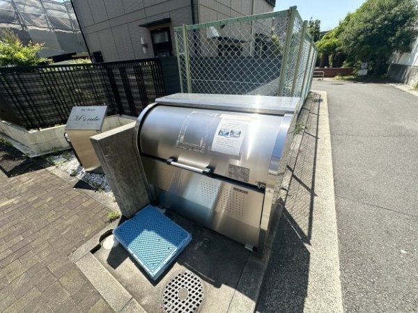 西宮市中須佐町のハイツ