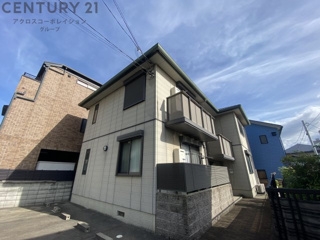 西宮市中須佐町のハイツ