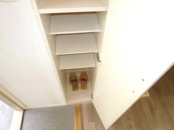 西宮市深津町のハイツ