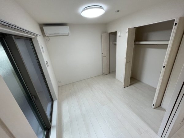 西宮市小松南町３丁目のハイツ