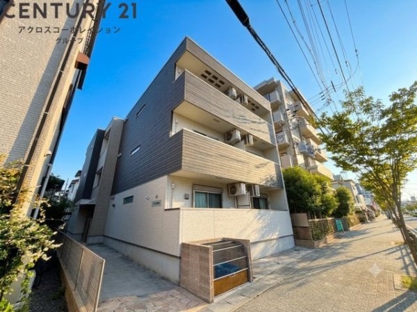 西宮市小松南町3丁目のハイツ