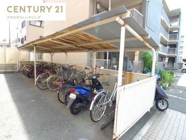 鶴見緑地ハイツ弐番館