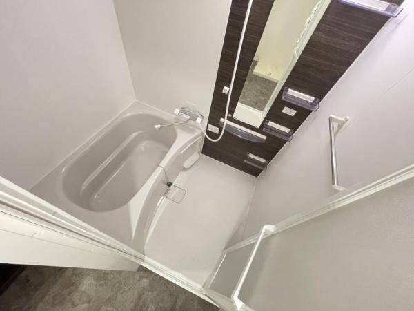セレニテ福島アリア