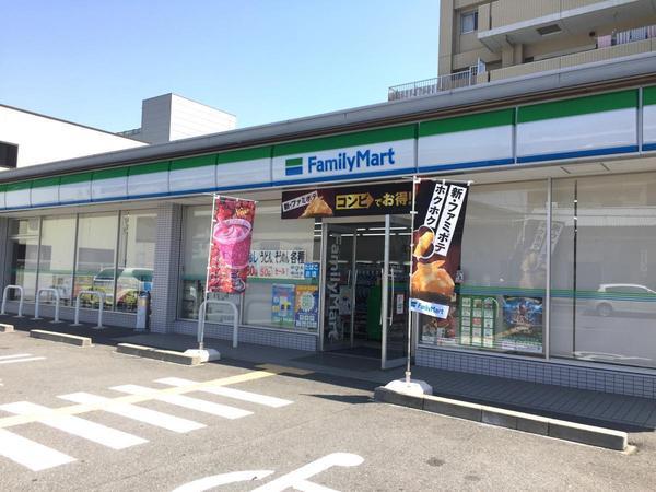 シャトーシャンベル(ファミリーマート東大阪森河内西店)