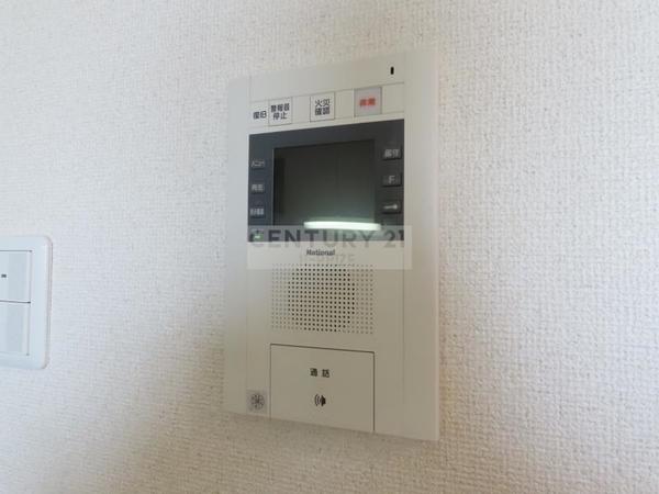 グランルージュ城東
