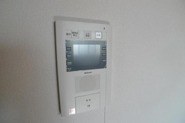 グランルージュ城東