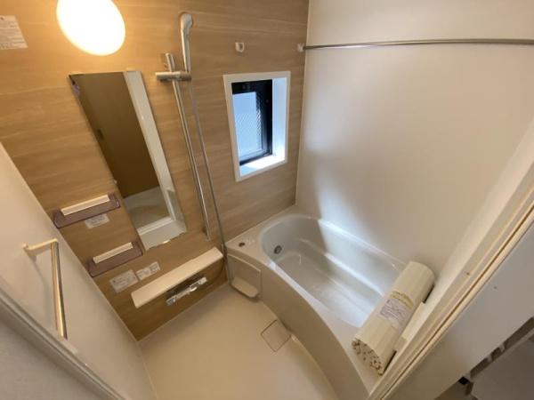 ＧＬＵＣＫＭＡＩＳＯＮ/Ｓ-ＥＢＩＥＸＩ