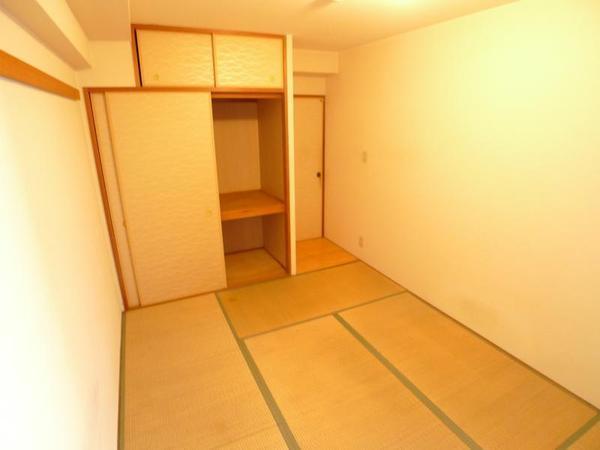 ファミーユ西梅田