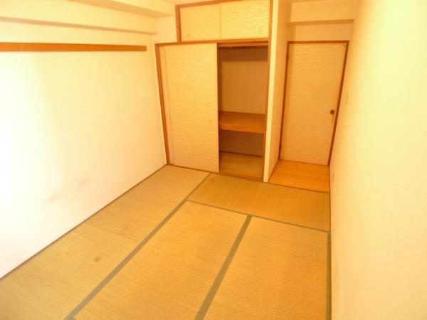 ファミーユ西梅田